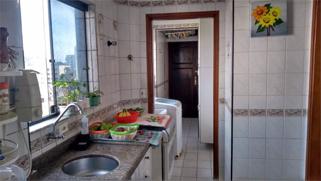 Apartamento Residencial à venda, Vila Maia, Guarujá - AP1033.