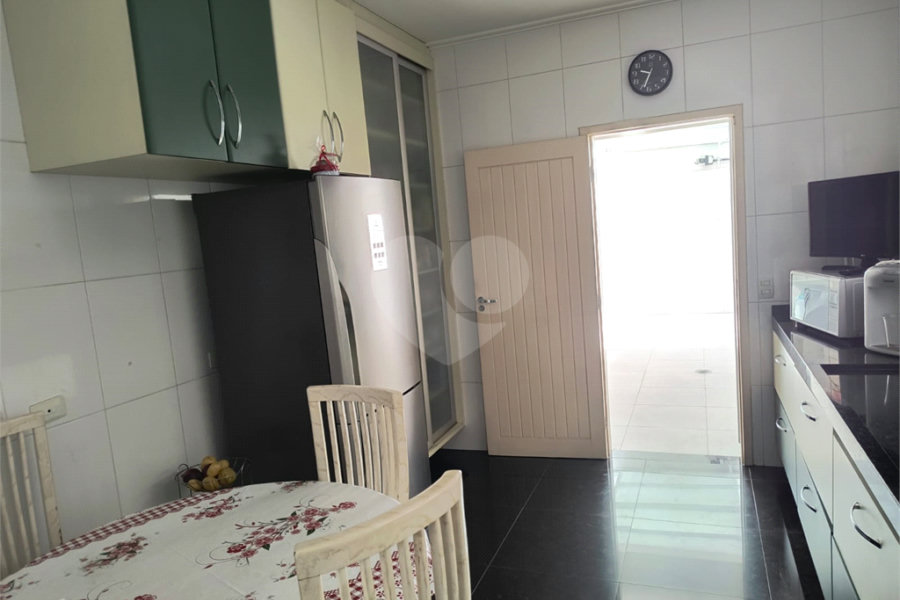 Sobrado à venda com 3 suítes em Vila Guilherme, São Paulo, SP
