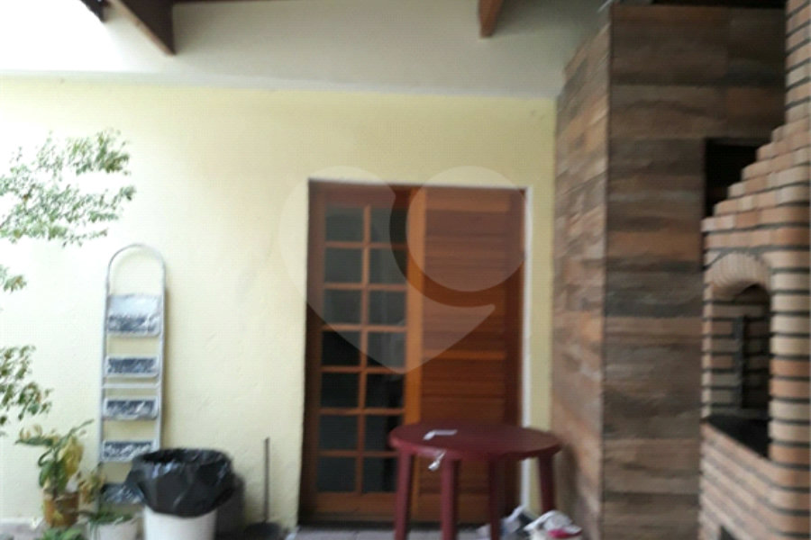 Sobrado à venda com 4 quartos, sendo 2 suítes, em Parque Edu Chaves, São Paulo, SP