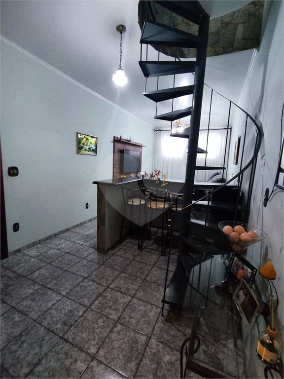 Sobrado à venda com 3 quartos, sendo 1 suíte, em Campos Elíseos, Ribeirão Preto, SP