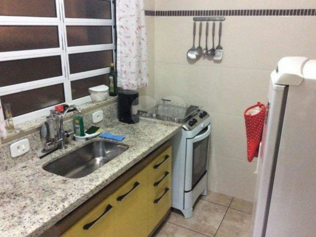 Casa à venda com 2 quartos, sendo 1 suíte,  no condomínio Residencial Vila da Serra, São Paulo - SP