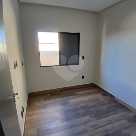 Casa à venda com 3 quartos, sendo 1 suíte,  no condomínio Jardim, Sorocaba - SP