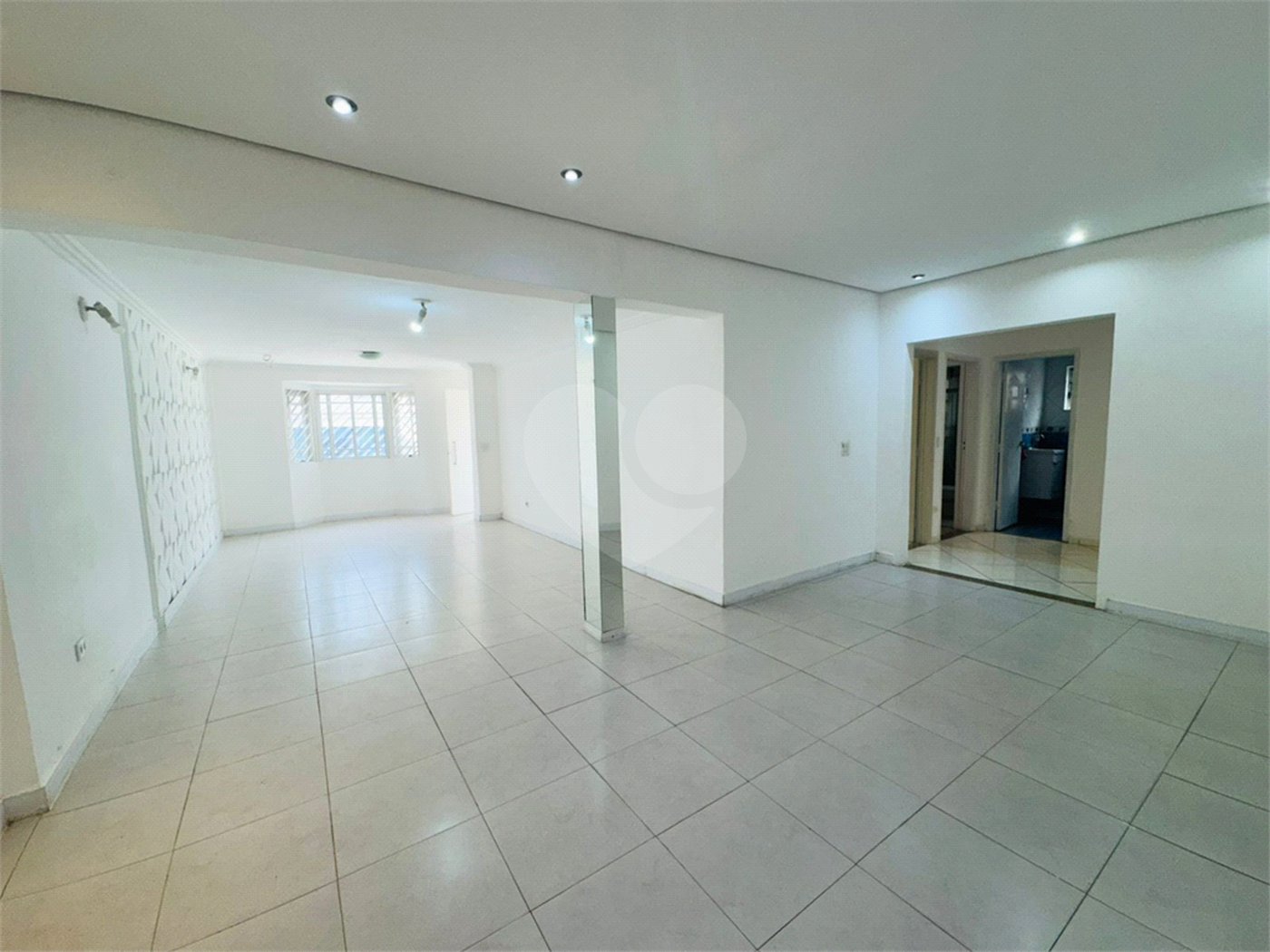 Casa à venda com 3 quartos, sendo 1 suíte, em Vila Galvão, Guarulhos, SP