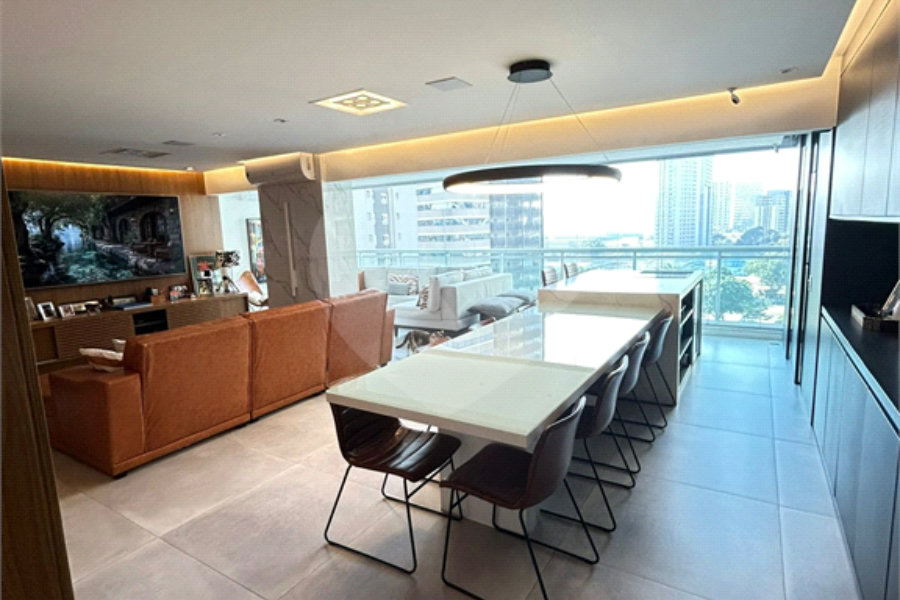 Apartamento à venda com 3 suítes em Barra Funda, São Paulo, SP