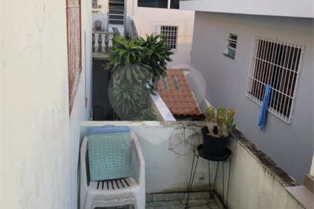 Sobrado à venda com 3 quartos em Vila Marari, São Paulo, SP