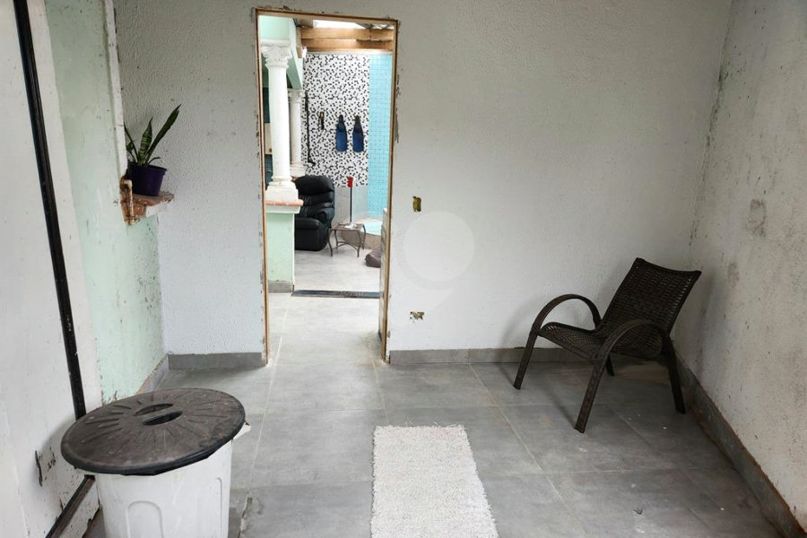 Sobrado à venda ou para alugar com 3 quartos, sendo 13 suítes, em Santana, São Paulo, SP
