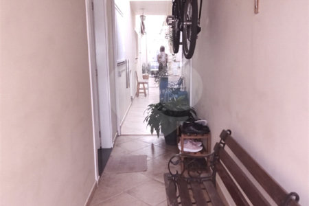 Sobrado à venda com 3 quartos, sendo 1 suíte, em Chora Menino, São Paulo, SP