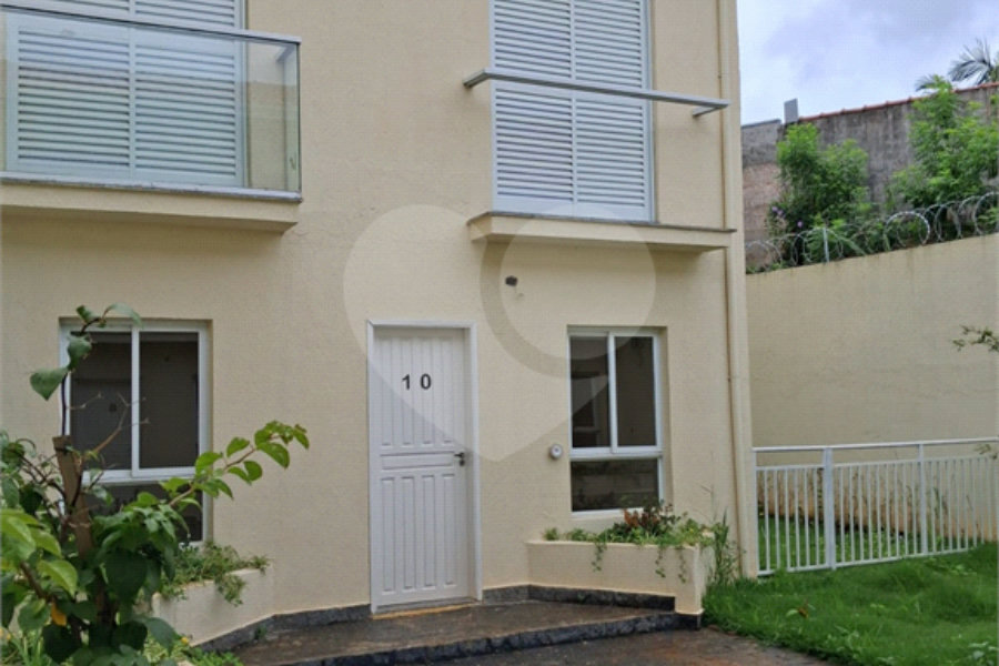 Casa à venda com 2 suítes no condomínio Residencial Vila de Motalegre, São Paulo - SP