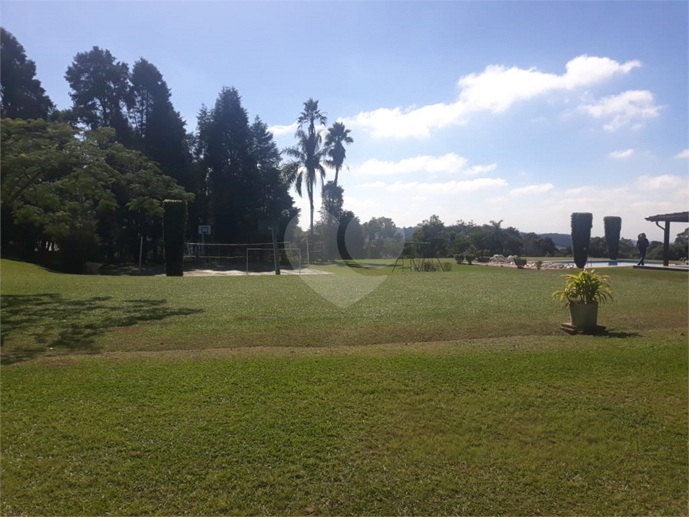 Chácara à venda com 3 quartos, sendo 2 suítes,  em Vila Darcy Penteado (mailasqui), São Roque, SP