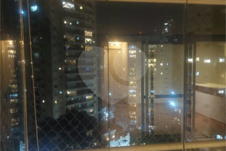 Apartamento à venda com 3 quartos, sendo 2 suítes,  em Vila Andrade, São Paulo, SP