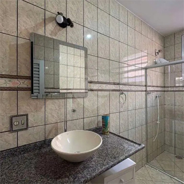 Casa à venda com 3 quartos em Vila dos Remédios, São Paulo, SP