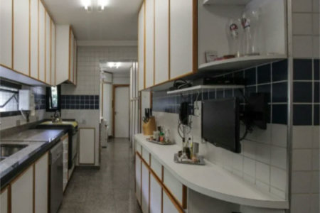Apartamento à venda com 4 quartos, sendo 3 suítes,  em Vila Andrade, São Paulo, SP