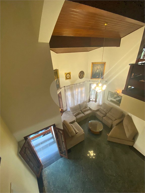 Casa à venda com 3 quartos, sendo 4 suítes,  no condomínio Estância Marambaia, Vinhedo - SP