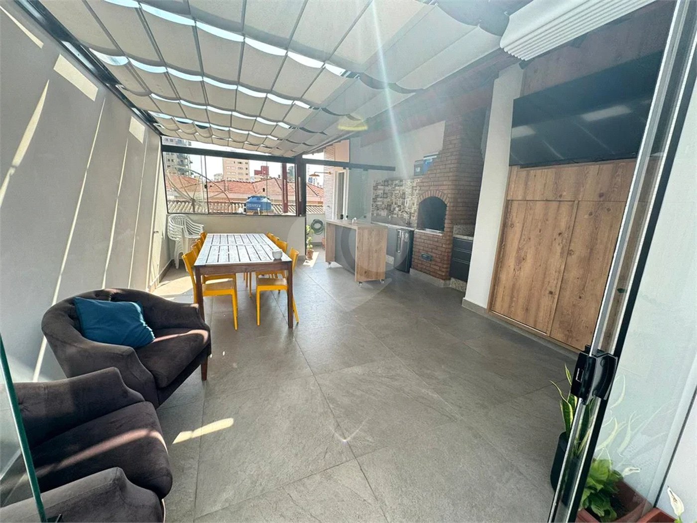 Casa à venda com 3 suítes no condomínio Belle Villle, São Paulo - SP