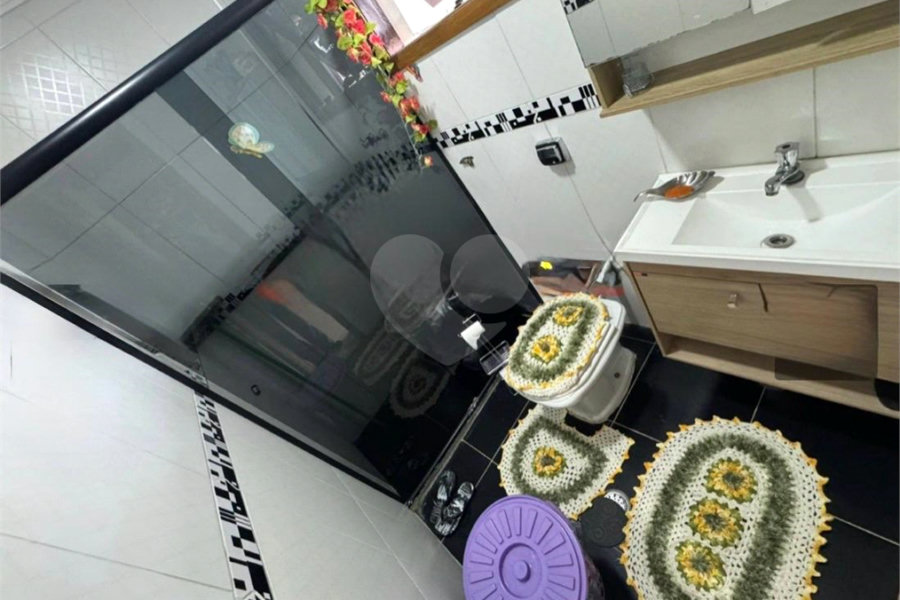 Sobrado à venda com 4 quartos, sendo 1 suíte, em Vila Gustavo, São Paulo, SP