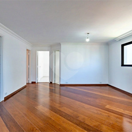 Apartamento à venda com 3 suítes em Campo Belo, São Paulo, SP
