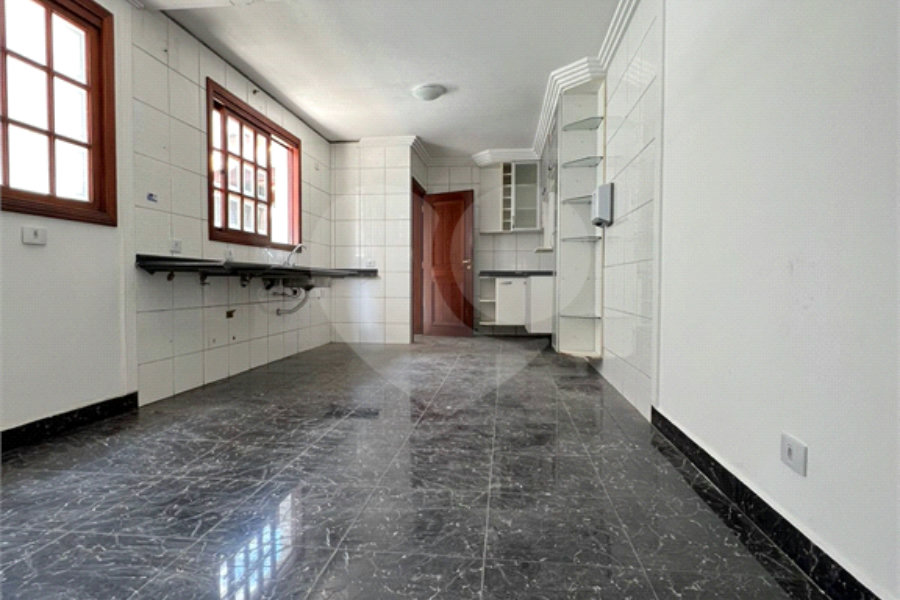 Sobrado à venda com 3 quartos, sendo 1 suíte, em Tremembé, São Paulo, SP