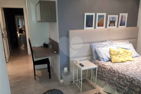 Apartamento à venda com 4 quartos, sendo 3 suítes, em Campo Belo, São Paulo, SP