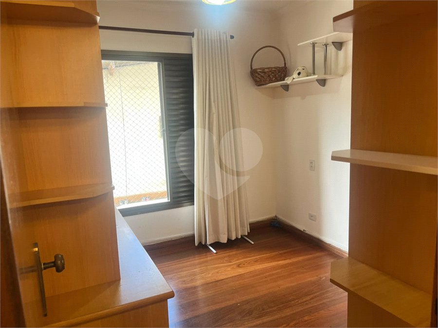 Apartamento à venda com 3 quartos, sendo 1 suíte, em Vila Gumercindo, São Paulo, SP