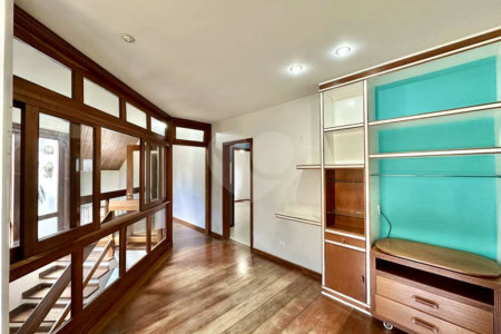 Casa à venda com 4 quartos, sendo 2 suítes,  no condomínio São Paulo Ii, Cotia - SP