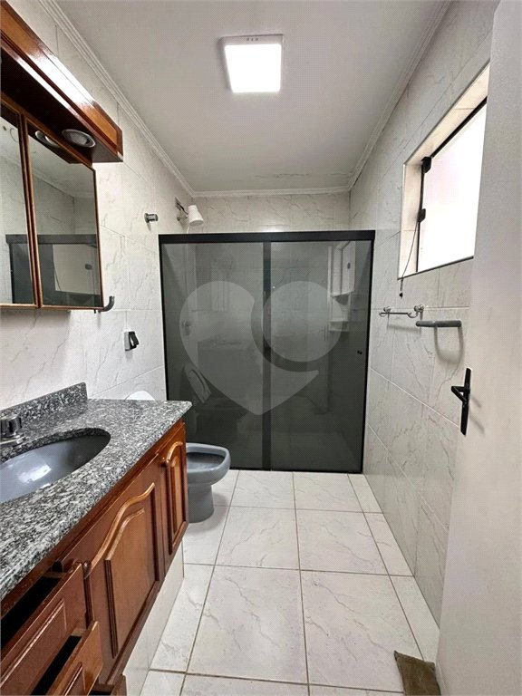 Casa à venda com 4 quartos, sendo 1 suíte, em Vila Oliveira, Mogi das Cruzes, SP