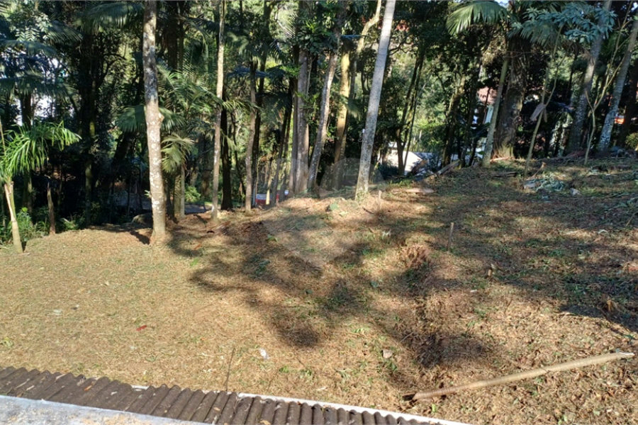Terreno à venda no condomínio Parque Imperial da Cantareira, Mairiporã - SP
