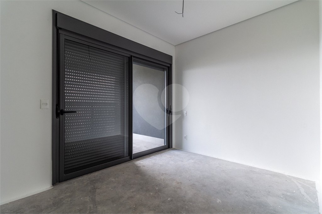 Apartamento à venda ou para alugar com 4 quartos, sendo 3 suítes, em Jardim Morumbi, São Paulo, SP