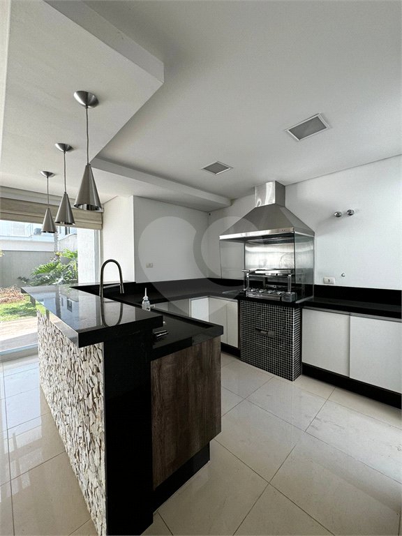 Casa à venda com 4 quartos, sendo 2 suítes,  no condomínio Montblanc, Sorocaba - SP