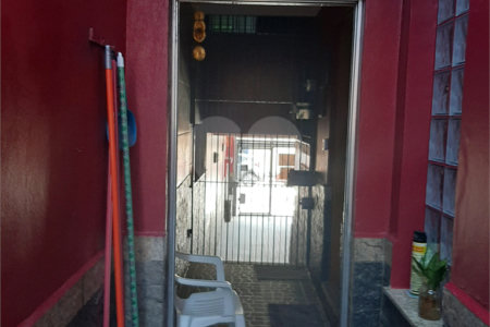 Casa à venda com 4 quartos, sendo 1 suíte, em Vila Vitório Mazzei, São Paulo, SP