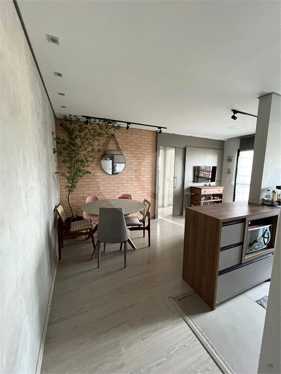 Apartamento à venda com 2 quartos, sendo 1 suíte, em Jardim São Carlos, Sorocaba, SP
