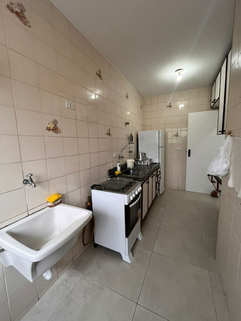 Apartamento com 2 dormitórios à venda, 65 m² por R$ 360.000,00 - Vila Júlia - Guarujá/SP