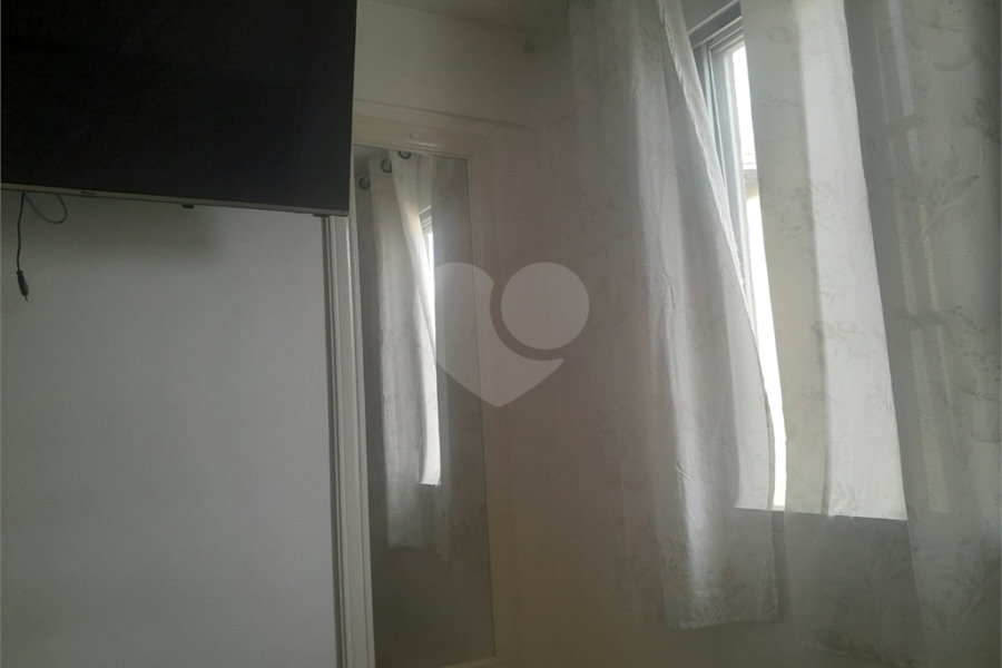 Apartamento à venda com 2 quartos em Cidade Tiradentes, São Paulo, SP