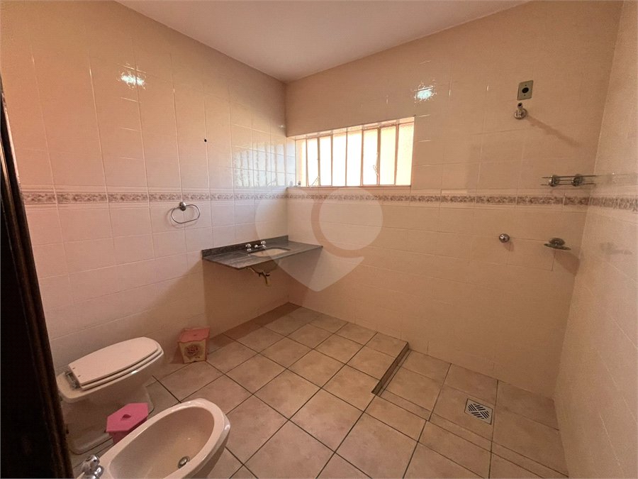 Casa à venda com 3 quartos, sendo 1 suíte, em Jardim Itália, Itapetininga, SP