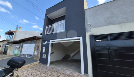 Casa à venda com 1 quarto, sendo 2 suítes,  em Vila Nastri, Itapetininga, SP