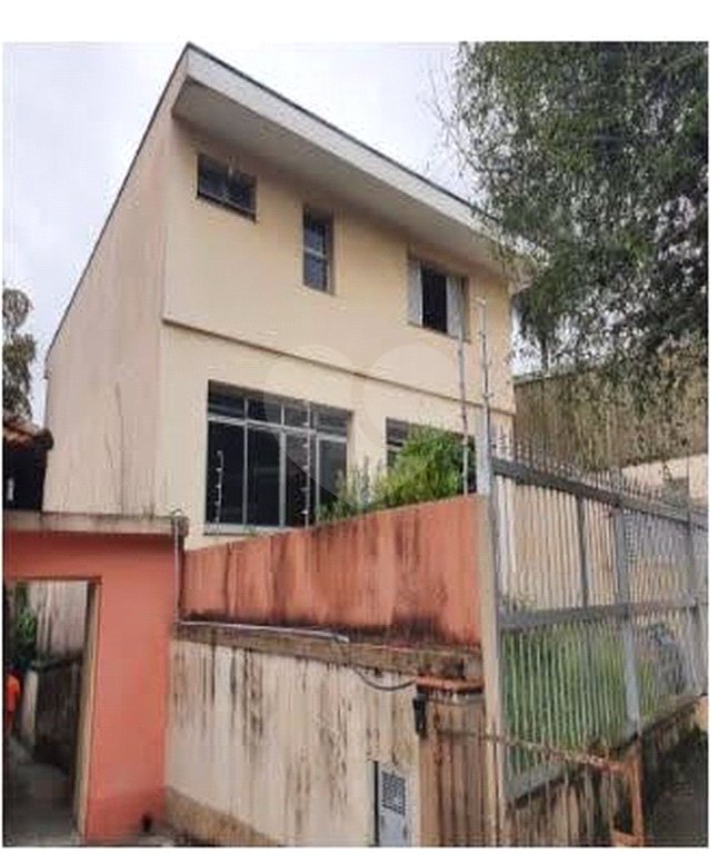 Sobrado à venda com 4 quartos, sendo 3 suítes,  em Jardim Petrópolis, São Paulo, SP