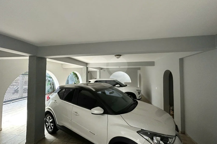 Casa assobradada à venda no bairro Nova Piracicaba, em Piracicaba/SP.