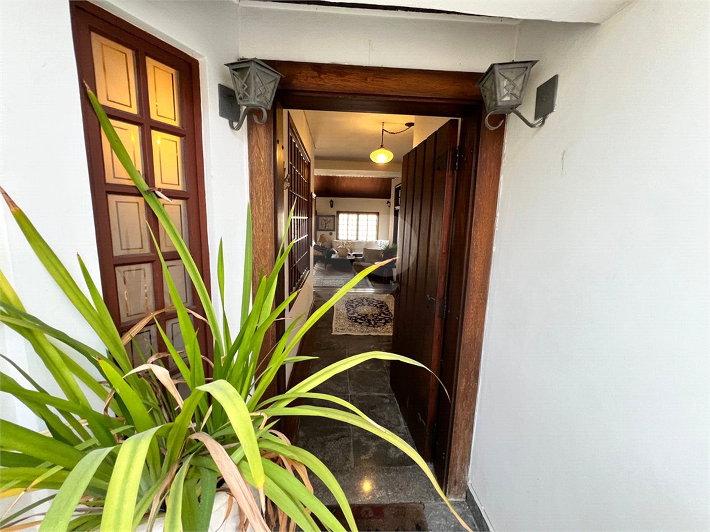 Casa à venda com 4 quartos, sendo 3 suítes, em Chácara Monte Alegre, São Paulo, SP