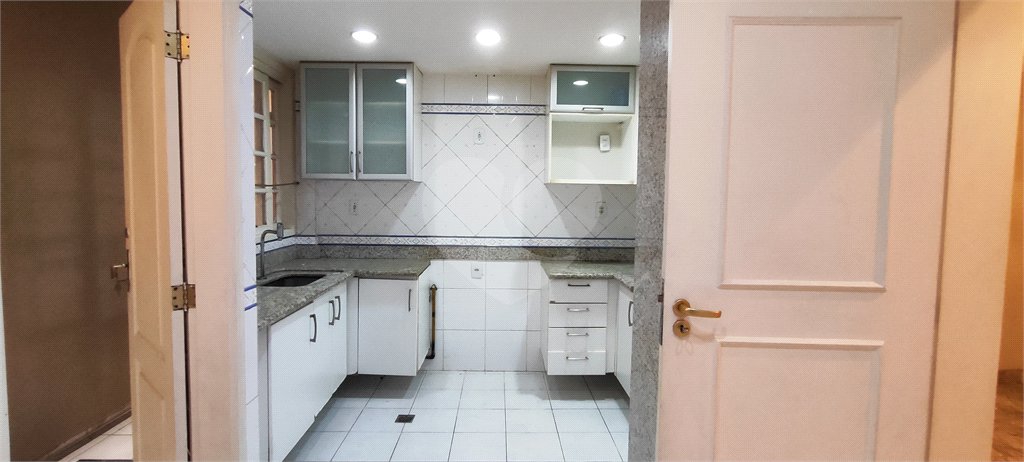 Casa de Vila à venda com 3 quartos, sendo 2 suítes, no condomínio Conjunto Archer José Higino, Rio de Janeiro - RJ