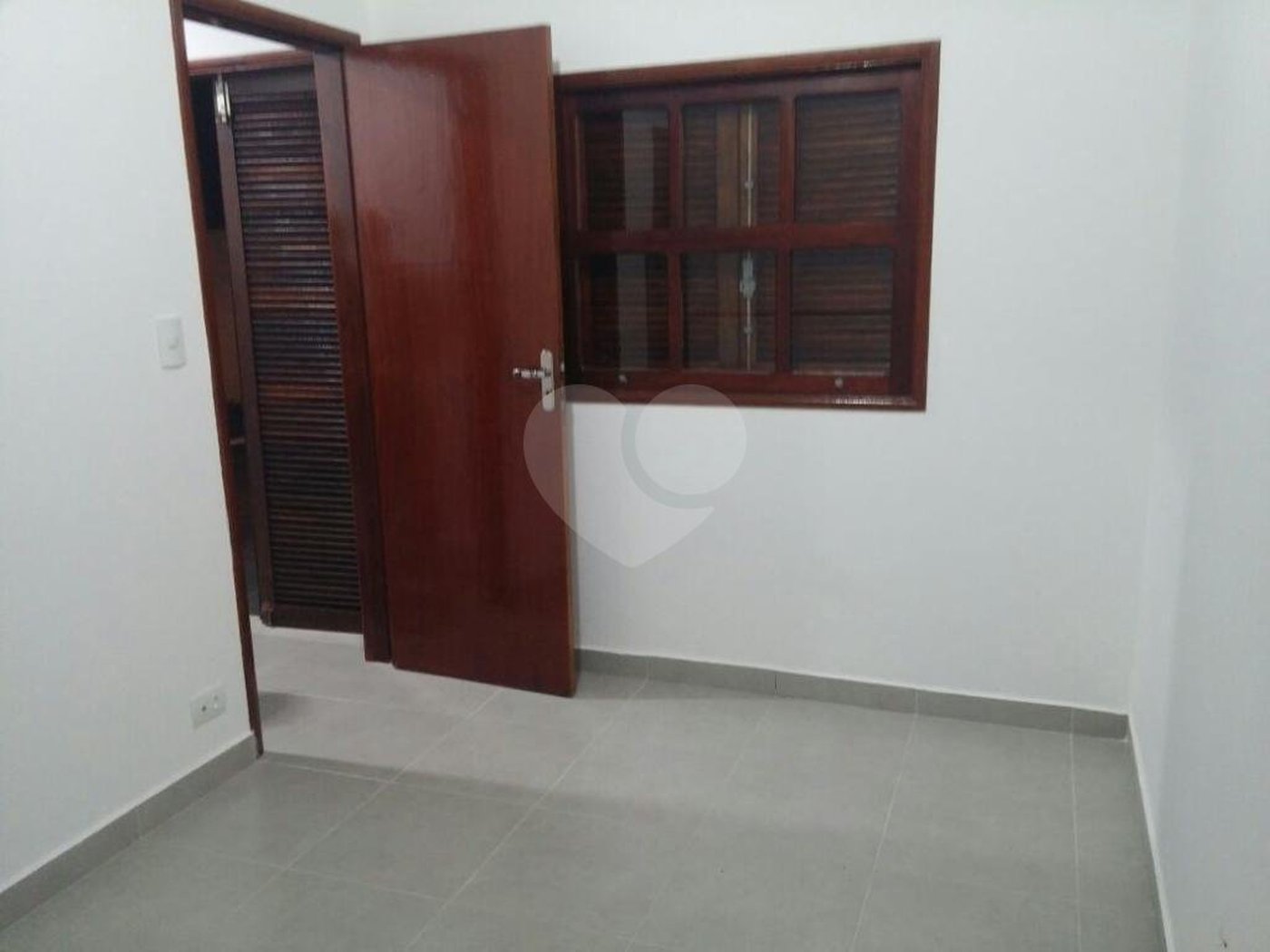 Casa Térrea à venda com 4 suítes em Interlagos, São Paulo, SP