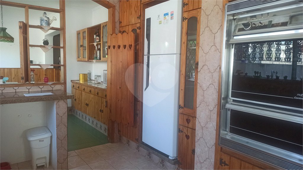 Casa à venda com 4 quartos, sendo 3 suítes, em Jardim Itaperi, Atibaia, SP