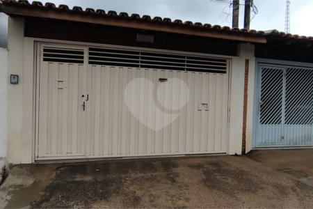 Casa à venda com 3 quartos, sendo 1 suíte, no Centro, Itu, SP