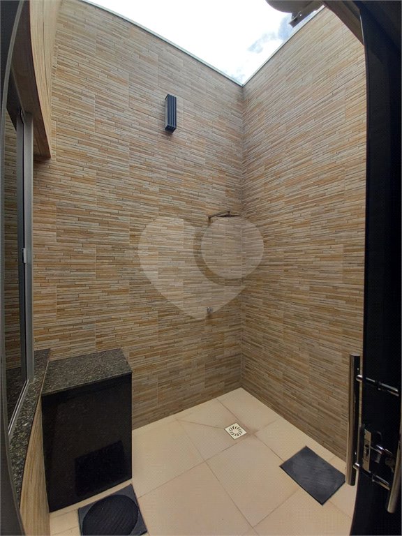 Casa à venda com 3 quartos, sendo 1 suíte, no condomínio Terra Nova, Várzea Grande - MT