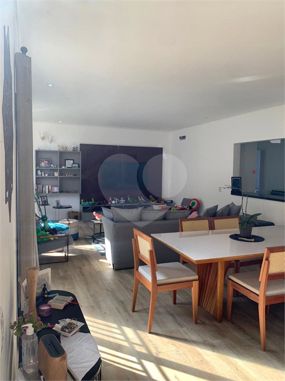 Casa à venda com 4 suítes no condomínio Vila Inglesa, Atibaia - SP