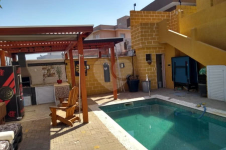 Casa à venda com 2 quartos no condomínio Portal do Bosque, Louveira - SP