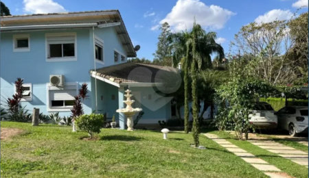 Casa à venda com 5 quartos, sendo 2 suítes,  no Centro, Itupeva, SP