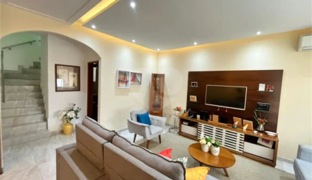 Casa de Vila à venda com 4 quartos, sendo 2 suítes,  em Tijuca, Rio de Janeiro, RJ