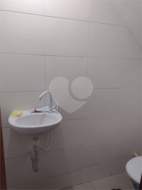 Casa à venda com 2 suítes no condomínio Residencial Camila., Rio de Janeiro - RJ