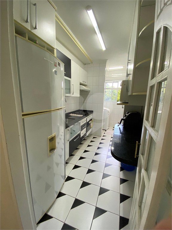 Apartamento à venda com 3 quartos em Vila dos Remédios, São Paulo, SP