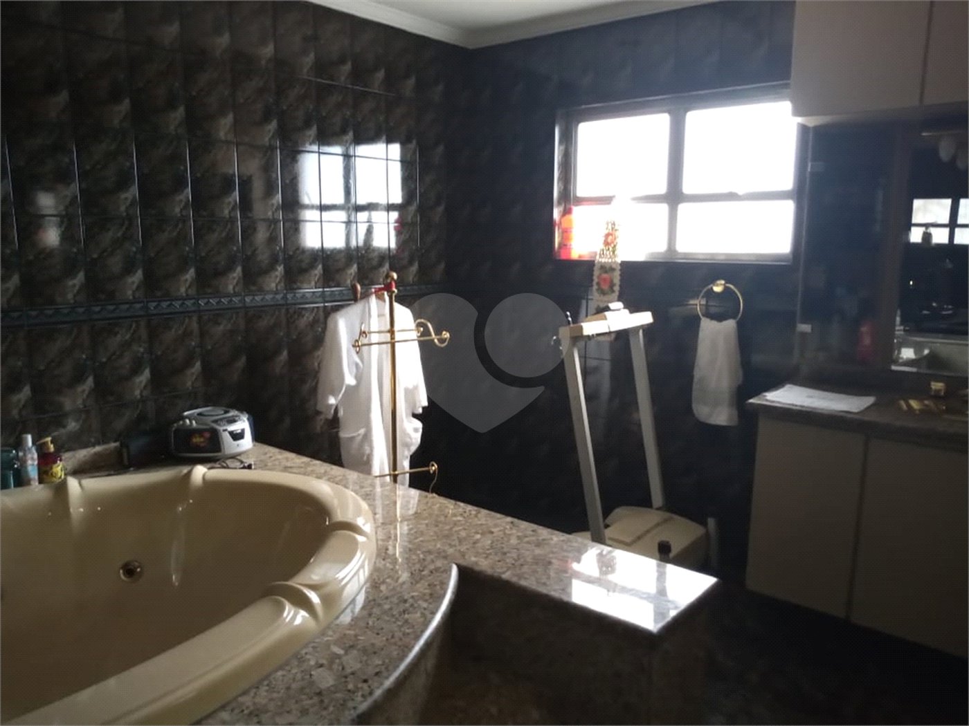 Casa à venda com 4 quartos, sendo 1 suíte, em Vila Maria, São Paulo, SP