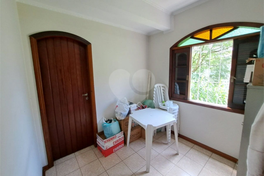 Sobrado à venda com 3 suítes em Tremembé, São Paulo, SP